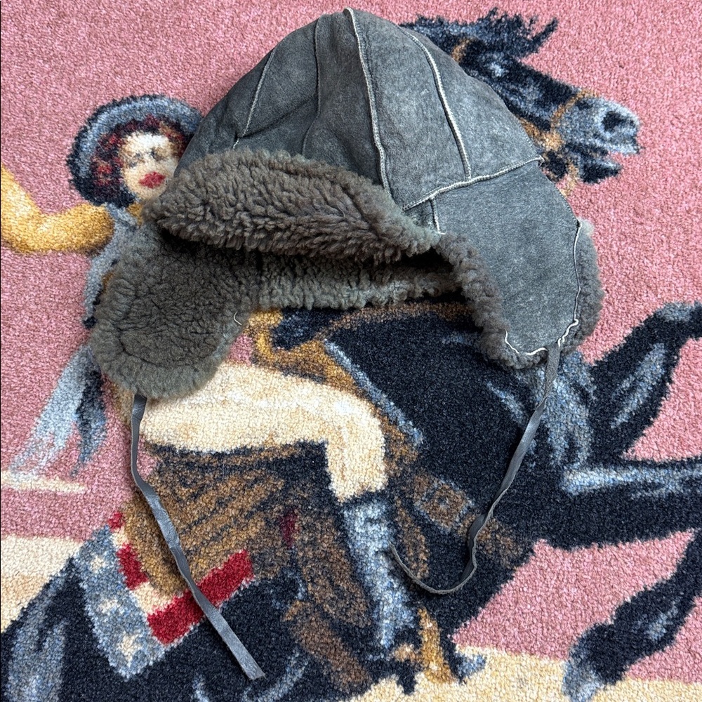 VINTAGE WINTER HAT SUEDE